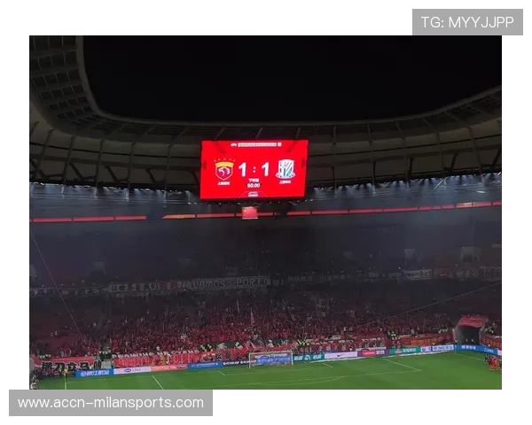 上海海港中段的断球立刻转化为威胁推进