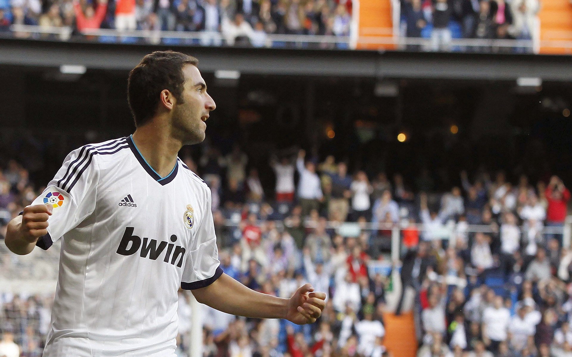 塞维利亚延续佳绩，争夺西甲欧战资格